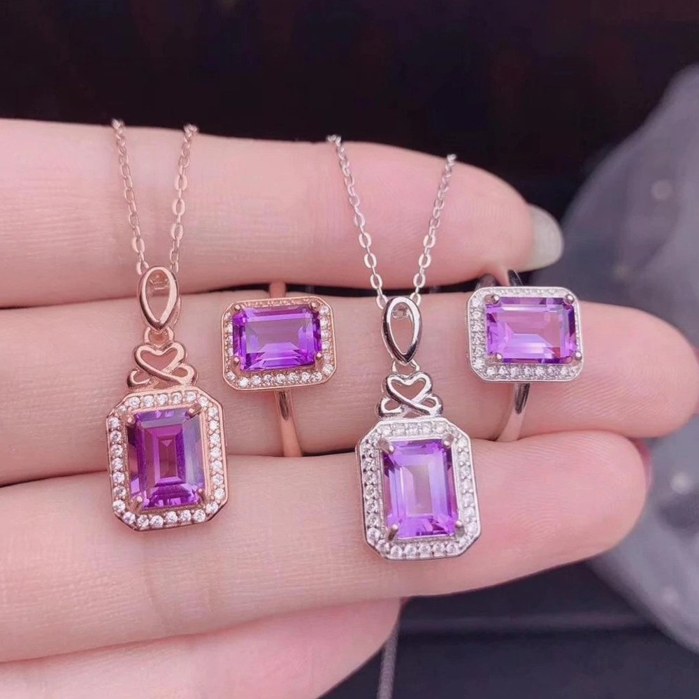 Zestaw Biżuterii z Fioletowym Kamieniem